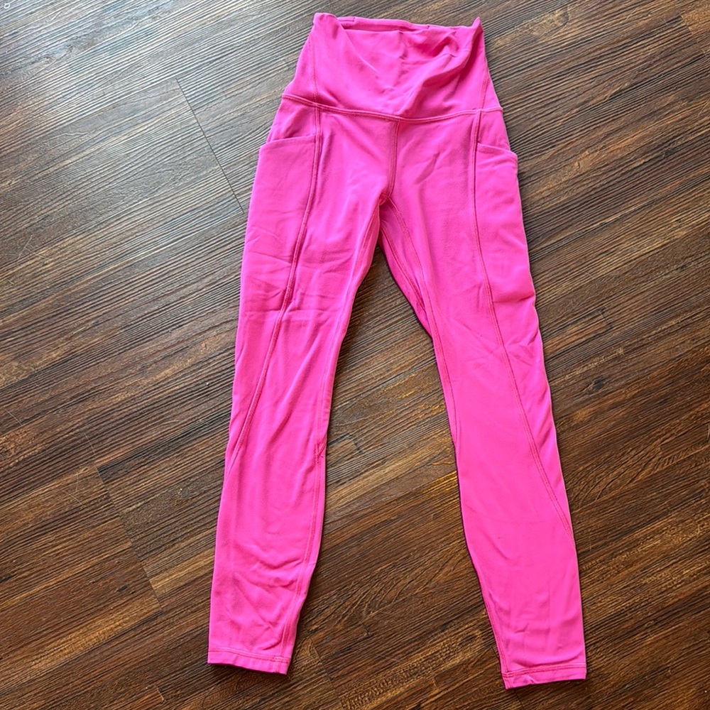 Lululemon Size 0 Womens Pink Leggings with Pockets